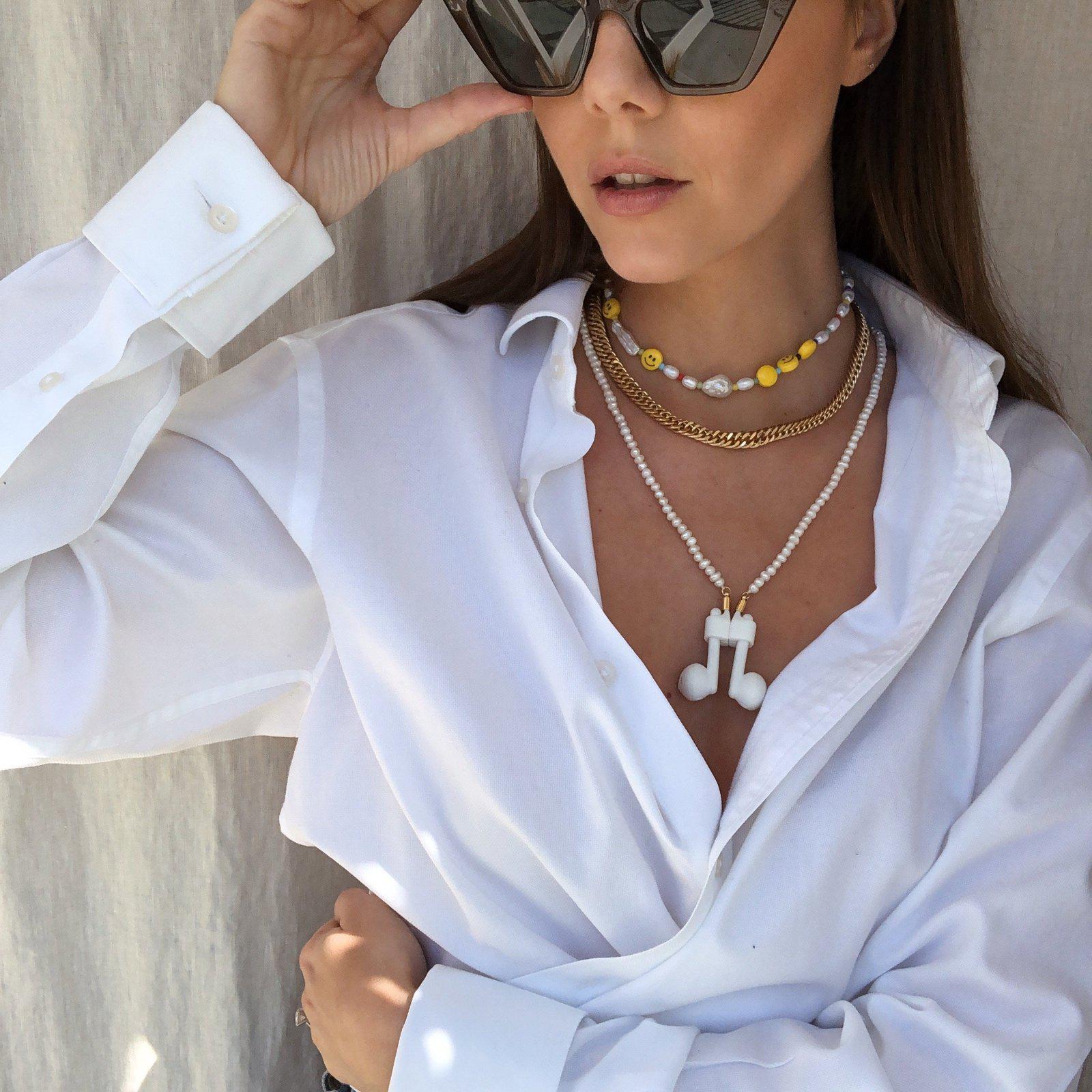 Talis Chains Pearl AirPod Chain – Emila